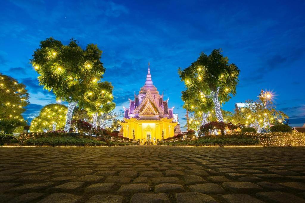 B2 Khon Kaen Boutique & Budget Hotel Exteriör bild